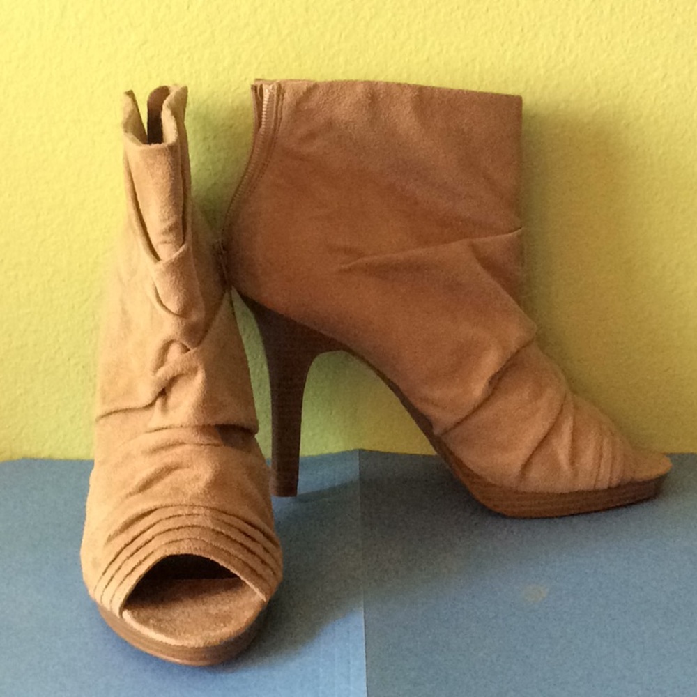 Fioni Clothing Beige Suede Open Toe Back Zipper Gathered Front